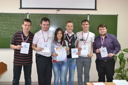Команды ЧГУ им. И.Н. Ульянова примут участие в III чемпионате России по игре «Интеллектуальное шоу «Ворошиловский стрелок»